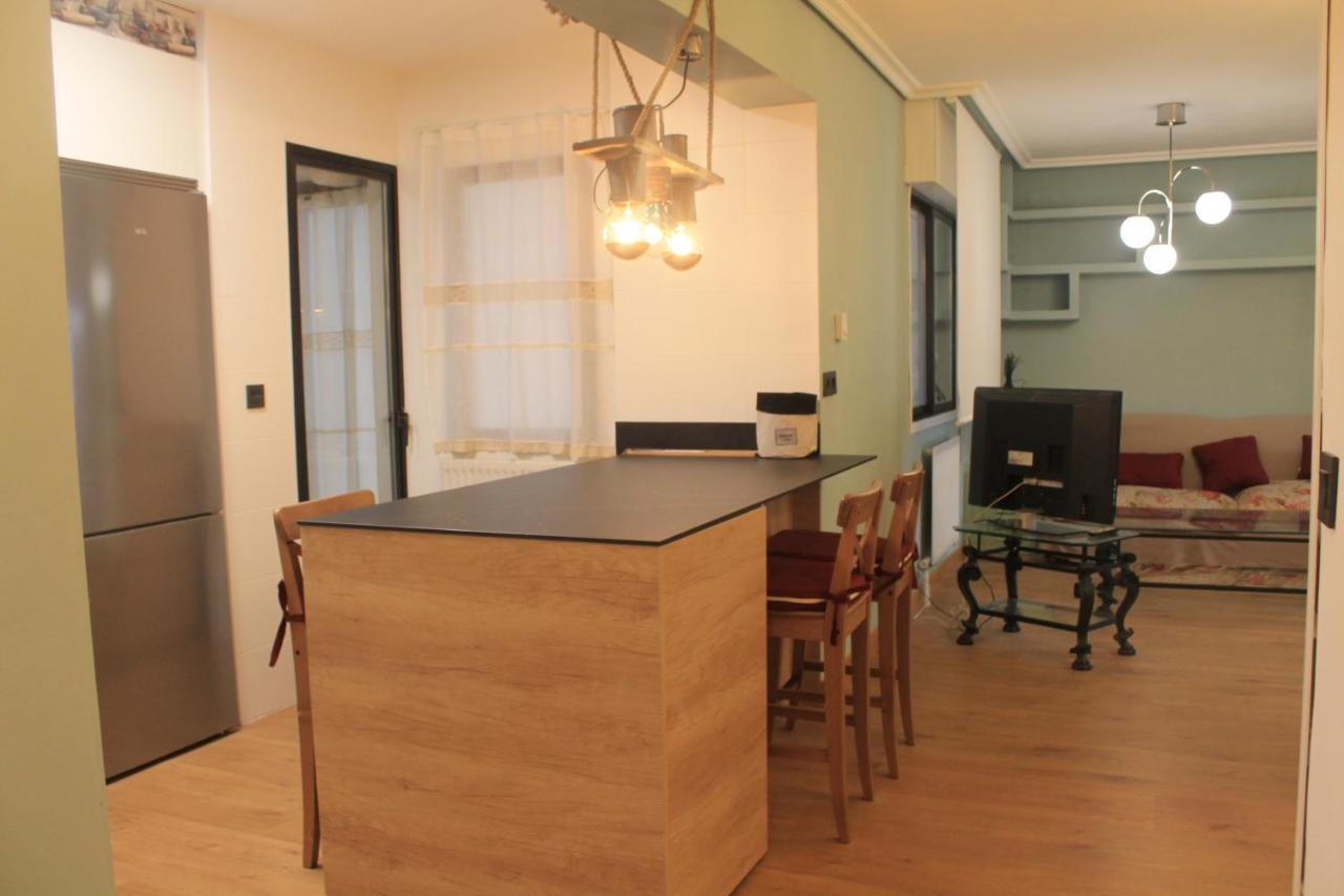 Apartamento Pamplona Comfort Bagian luar foto